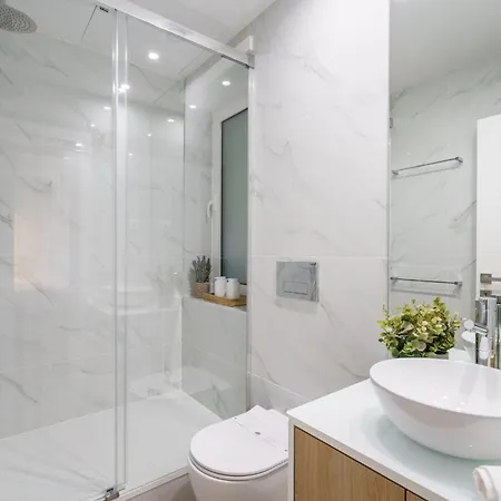 Liberty By Minho's Guest